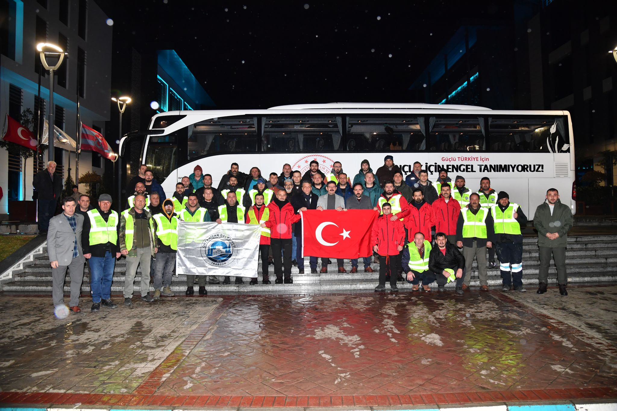 Ortahisar’dan deprem bölgelerine yardım eli!