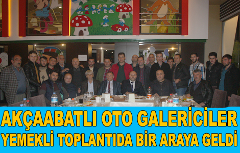 Oto galericileri yemekte bir araya geldi

