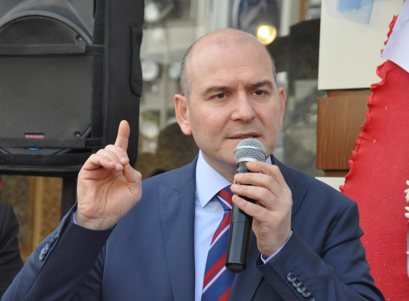 Oylanacak sistem milletin sistemi.
