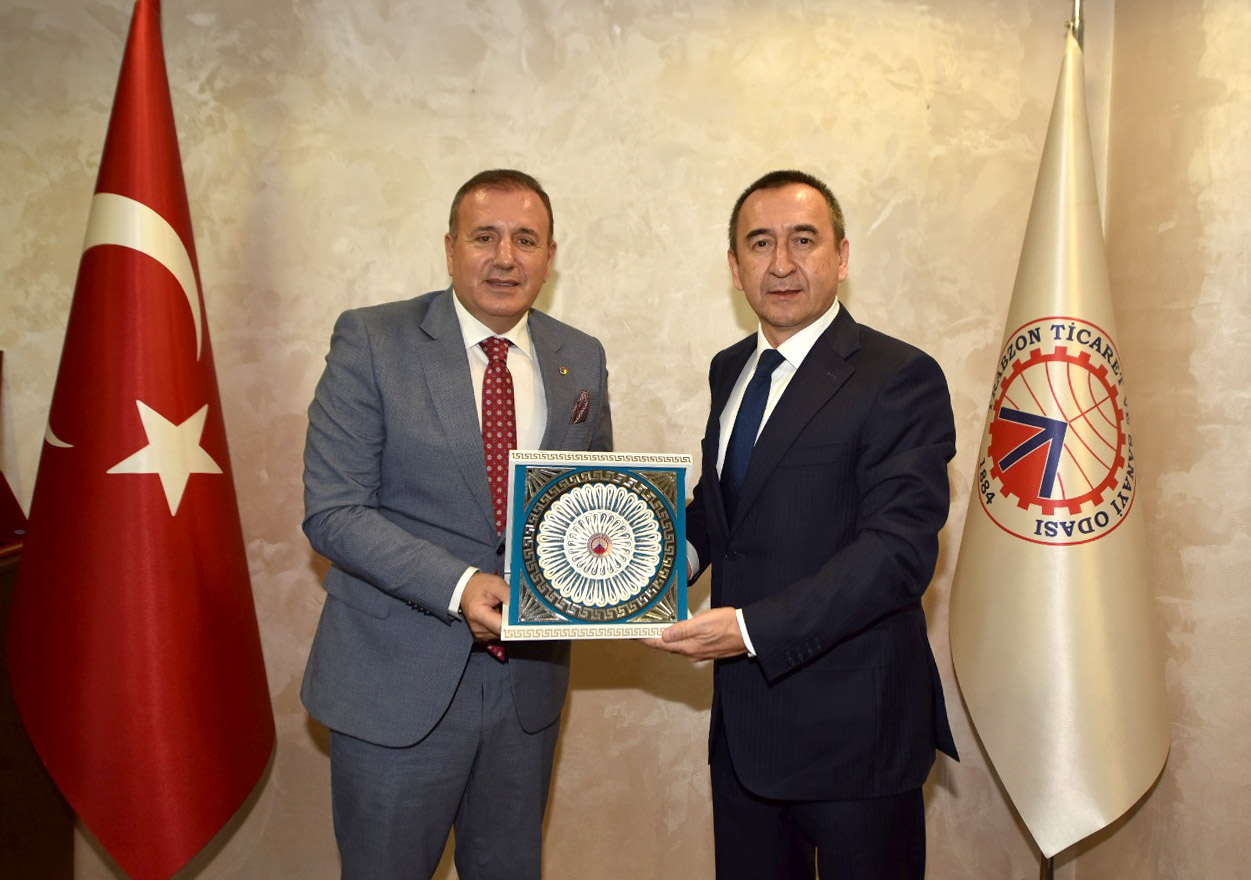 Özbekistan Büyükelçisi Haydarov TTSO’yu ziyaret etti.