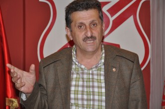 Öztürk İstifa Etti