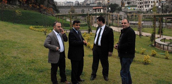 Projeleri yerinde inceliyor