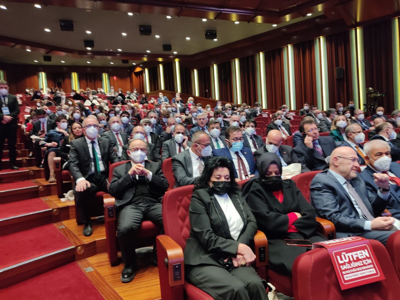 Rektr Uzun, 20. Mill Eitim rasna katld

