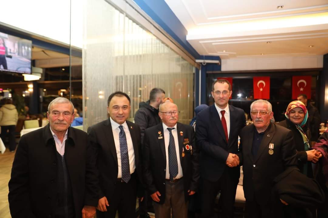 ŞEHİT AİLELERİ İFTARDA AĞIRLANDI