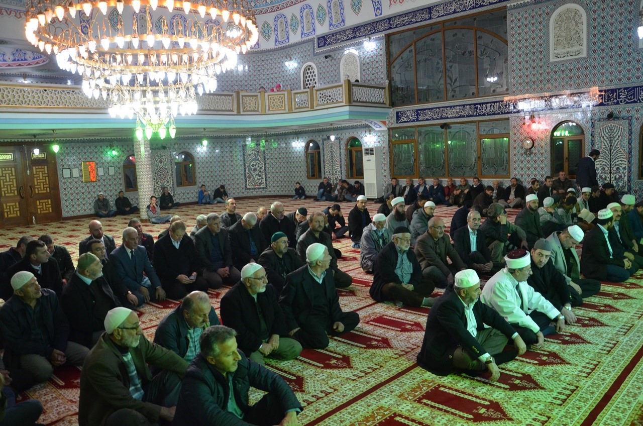 ehit Necmi akr, Vefatnn Birinci Ylnda Dualarla Anld

