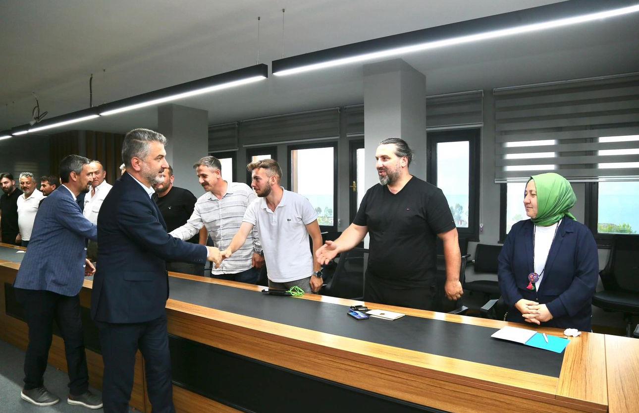 SEZGİN MUMCU, AKÇAABAT İLÇE BAŞKANLIĞI’NDAKİ TOPLANTIYA KATILDI