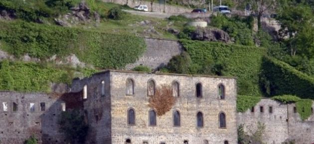 Tarihi Kzlar Manastr'nn Restorasyonu Balad