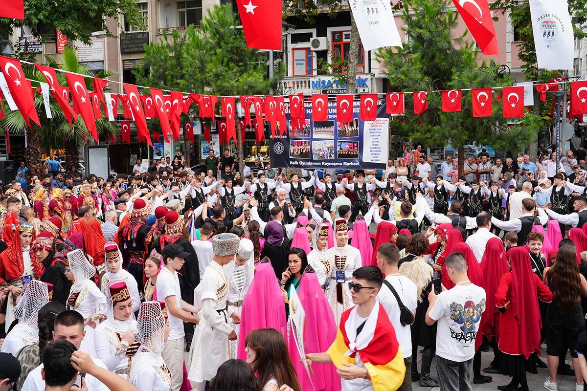 TEMMUZ VE AĞUSTOS AYLARI AKÇAABAT’TA SANATLA DOLU GEÇECEK
