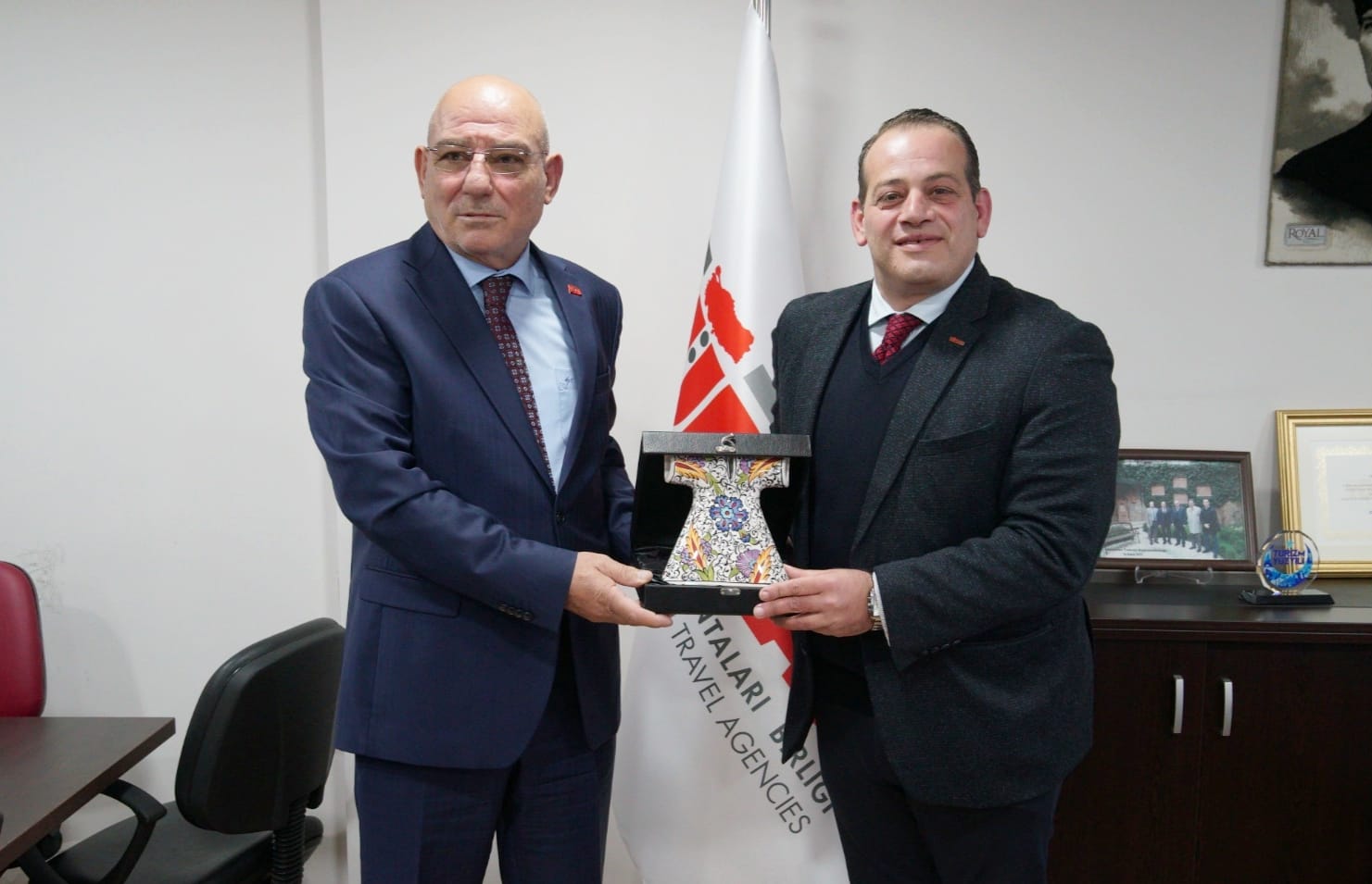 TESOB Başkanı Kara’dan TÜRSAB’a ziyaret