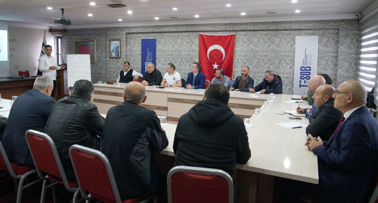 TESOB’un esnafa yönelik yabancı dil kursları büyük ilgi görüyor