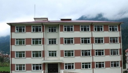 TONYA MYO NHAYET AILIYOR
