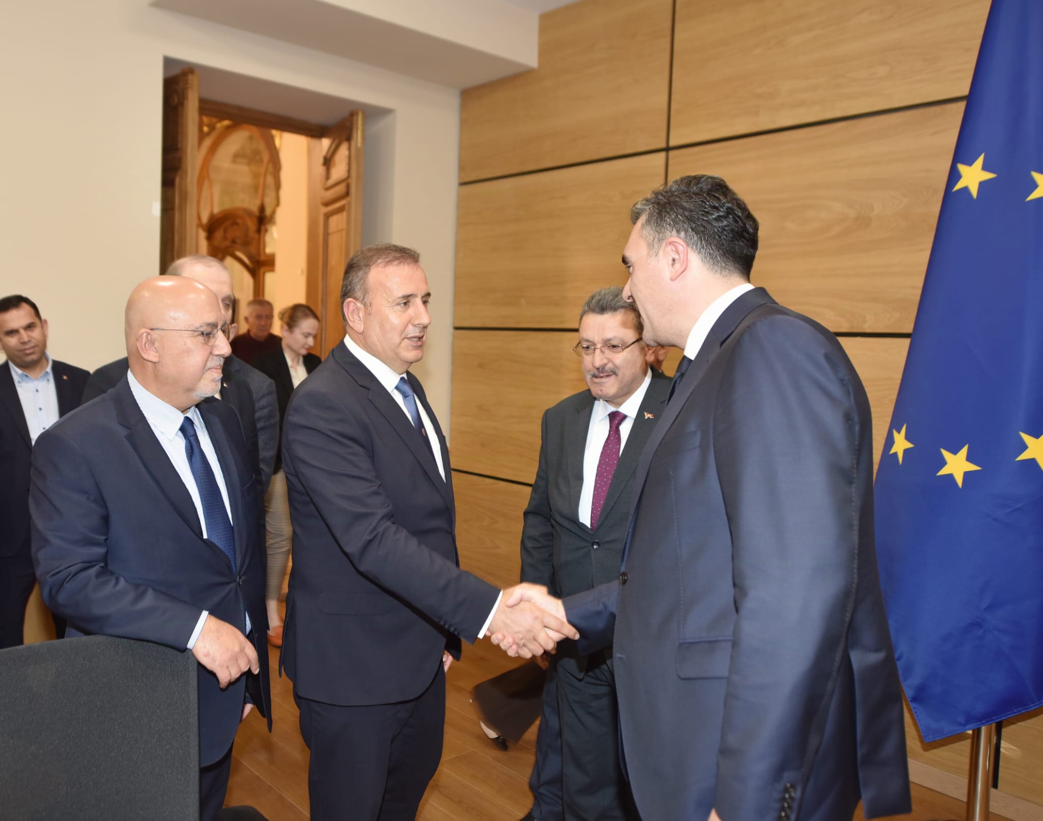 Trabzon heyeti Tiflis’te Sağlık Bakanlığı ve Dışişleri Bakanlıklarını ziyaret etti