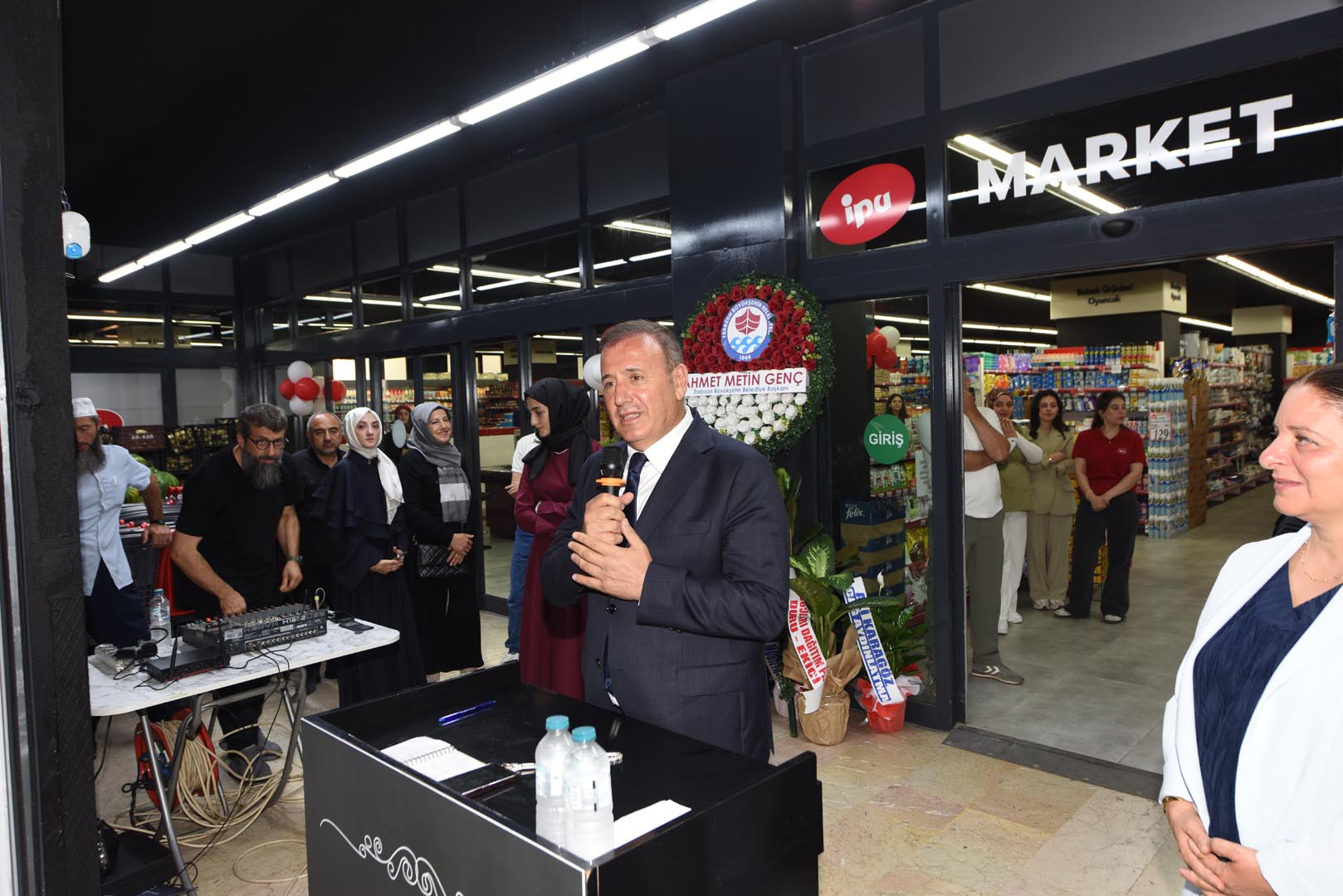 Trabzon Ticaret ve Sanayi Odası Başkanı Erkut Çelebi, İPA Market’in Trabzon’daki 11’inci şubesinin açılış törenine katıldı.