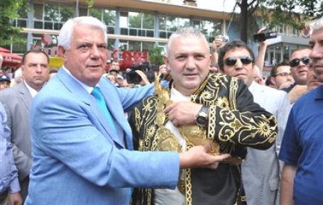 Trabzonun plakasn yazdrmad