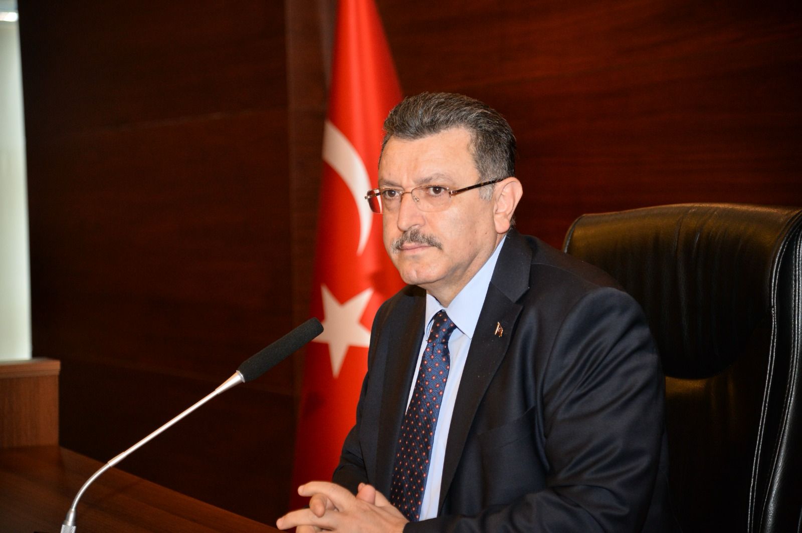 TURİSTİN ŞİKAYETİ HAVADA KALMIYOR