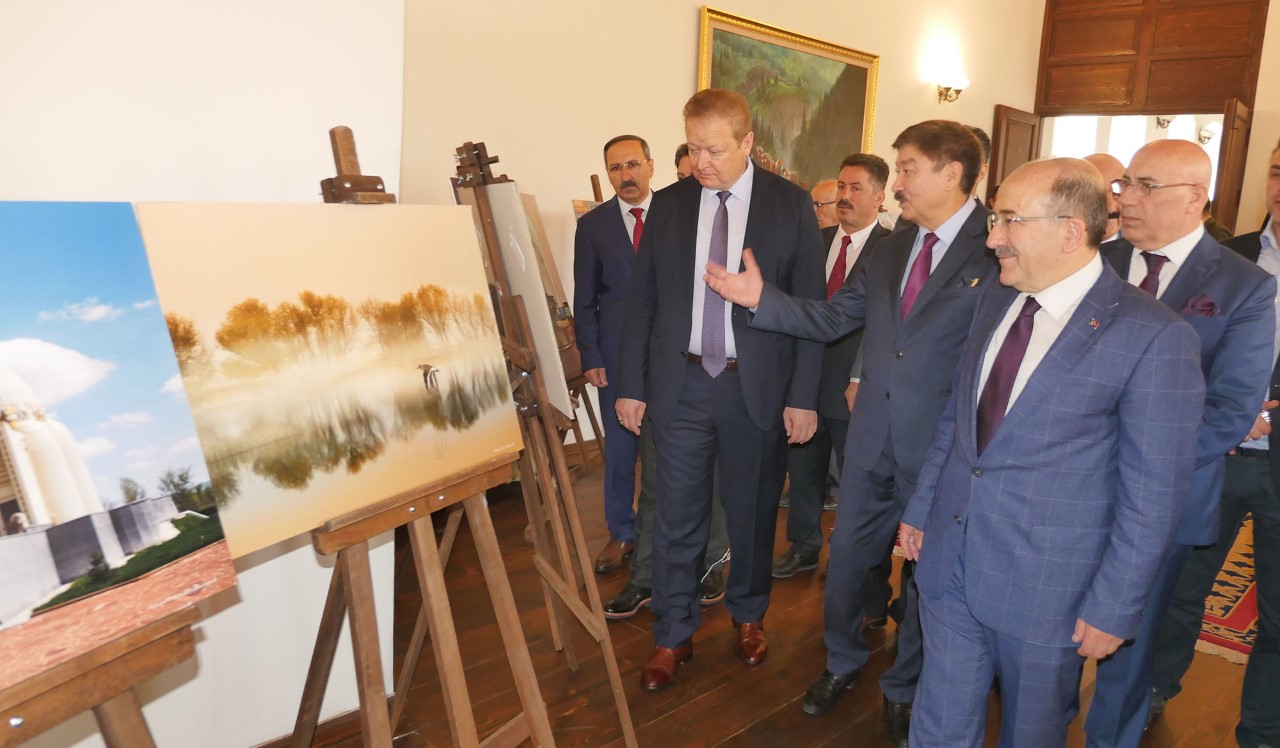 Türk Otağı, tarihi belediye binasında hizmete açıldı