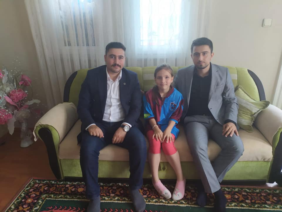 ULUSOY GÖNÜLLERİ FETHETTİ.