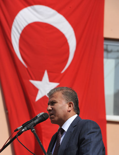 Ulusoy törene katıldı