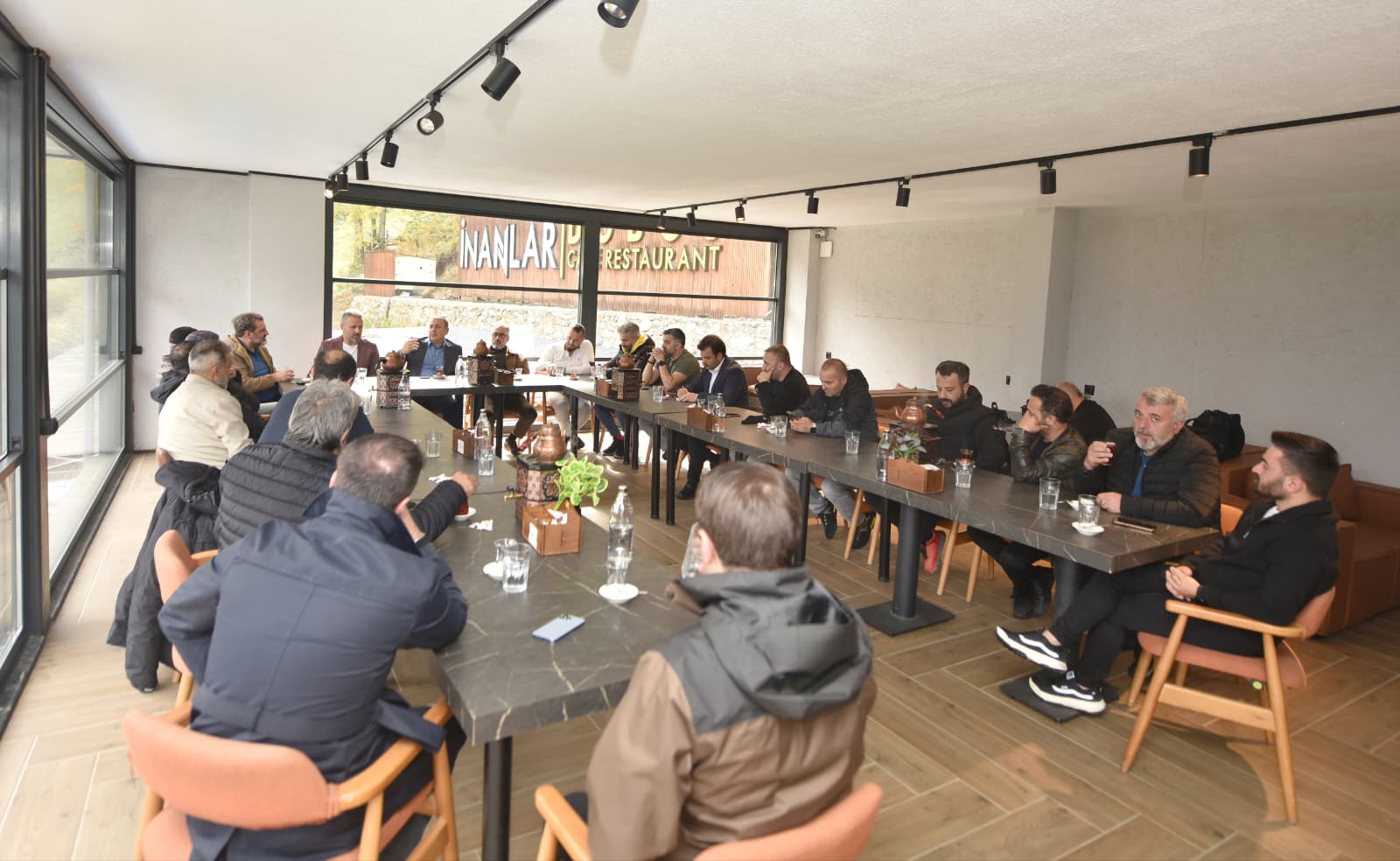 Uzungöl'deki turizm sektörünün talepleri görüşüldü: 'Uzungöl'de kış hareketliliği sağlanmalı'