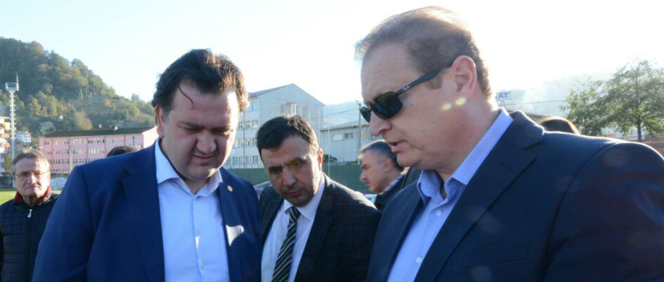 Vali İlçeleri Tek Tek Geziyor.