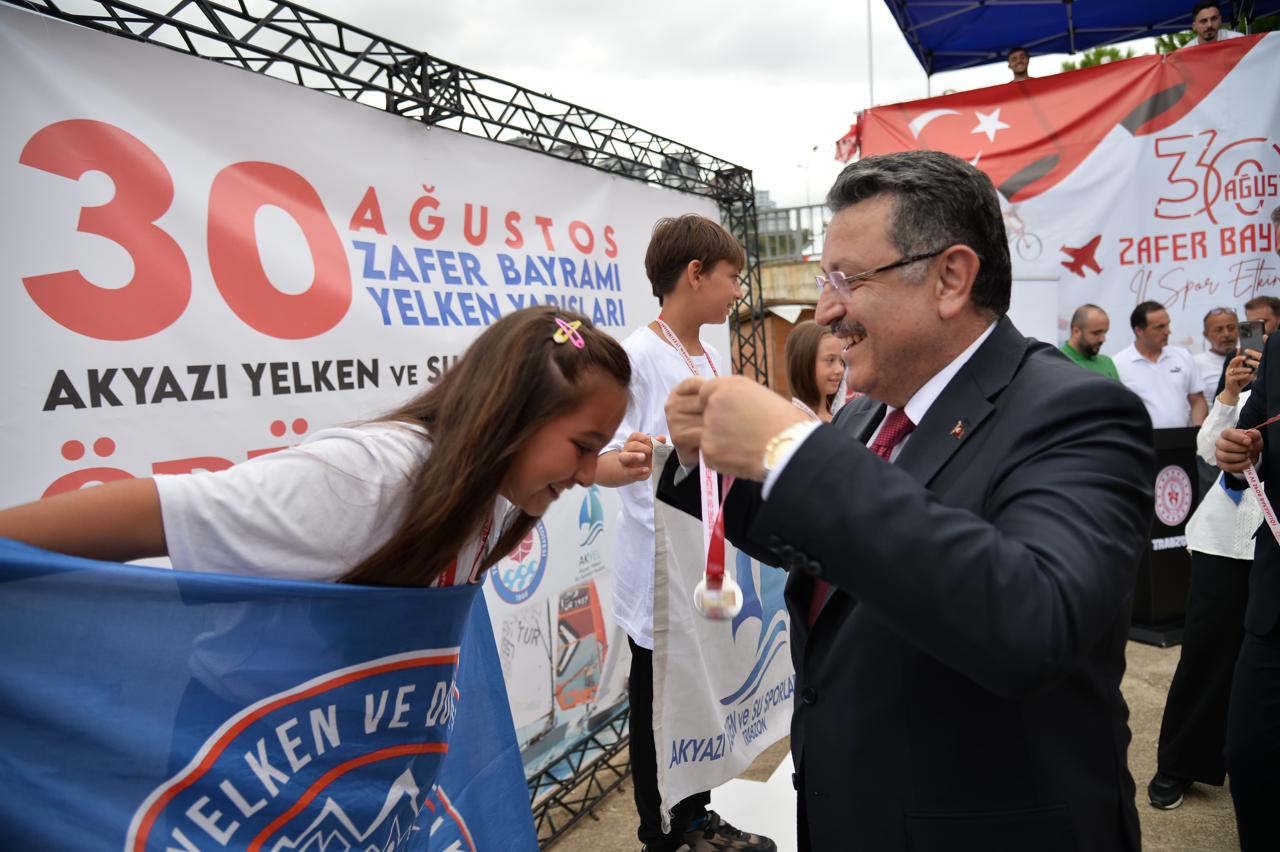 ZAFER BAYRAMI COKUSUYLA YELKENLER FORA
